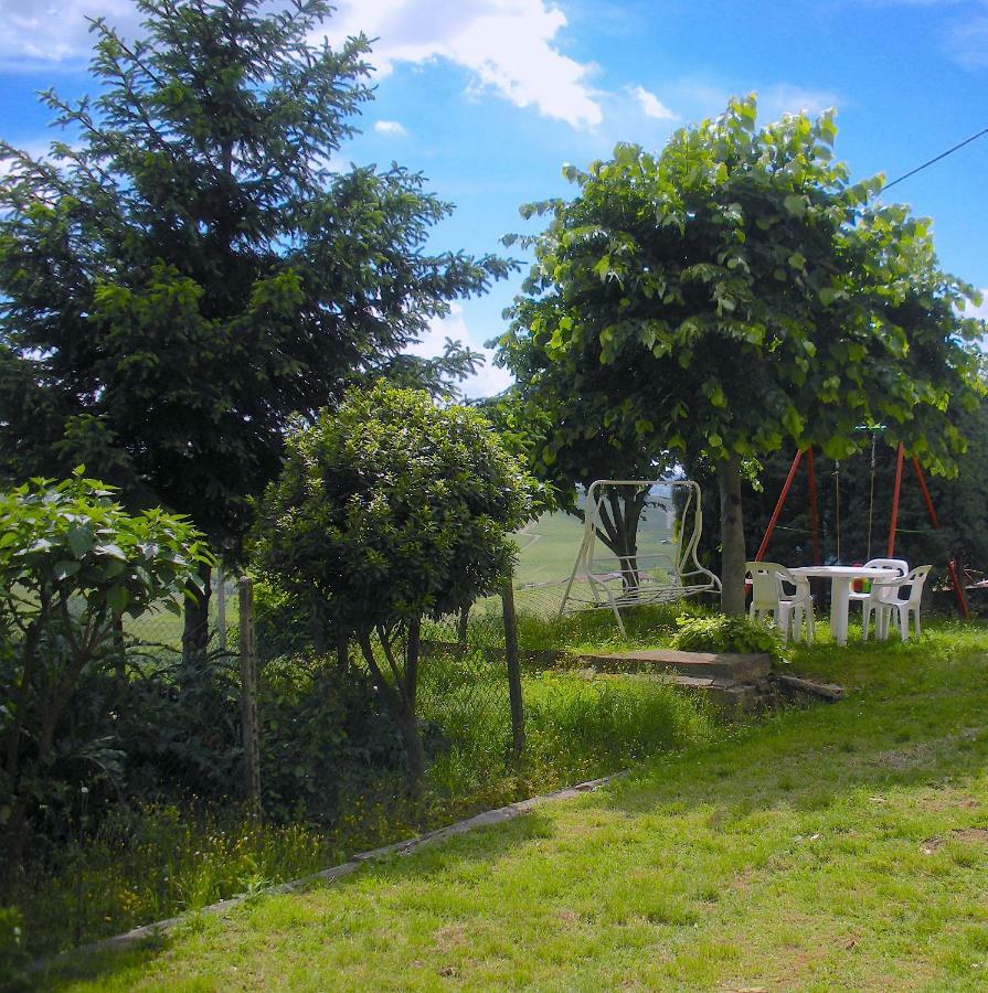 Cascina Tra I Vigneti A Nizza Monferrato Villa Eksteriør billede